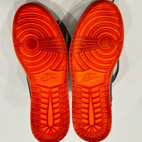 Air Jordan 1 Mid 'Atomic Orange', Men's Size 12, EUC - Picture 4 of 7